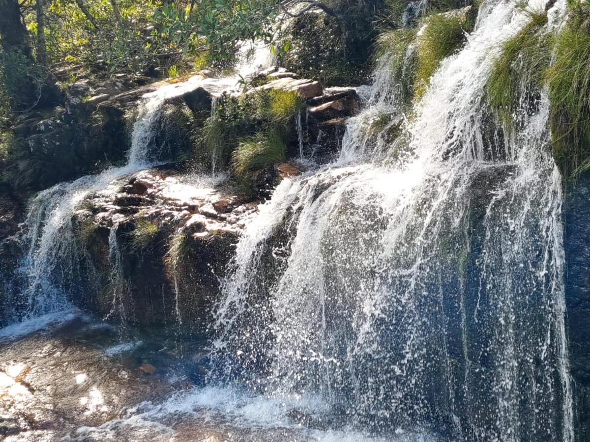 מלון Alto Paraíso de Goiás Casal Ostara Begonia מראה חיצוני תמונה